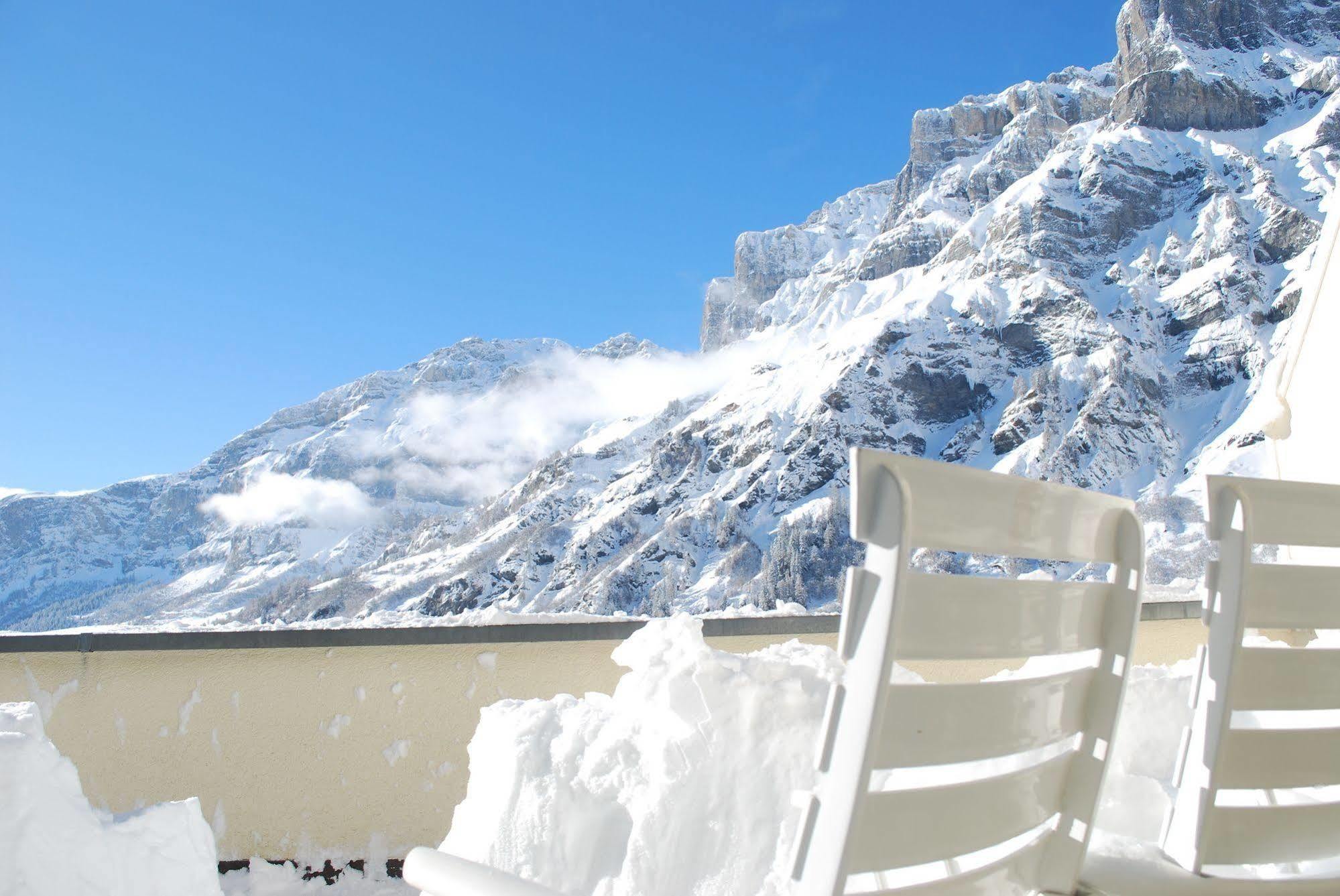 Haus Cristal Appartement Leukerbad Buitenkant foto